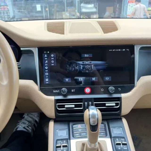 For 2014-2018  Macan Upgraded Central Control Large Screen Android System Navigation Multimedia Player